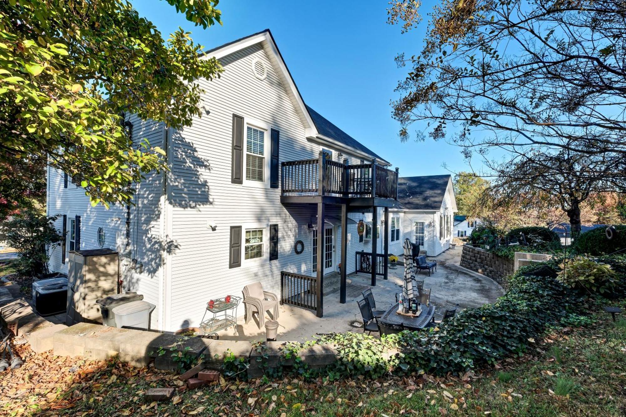 Hill House Bed And Breakfast Loretto Exterior photo